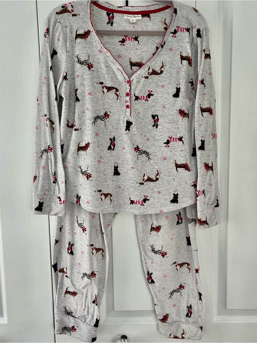 Laura Ashley Dogs & Hearts Pajama Set Gray Plush Winter Size M